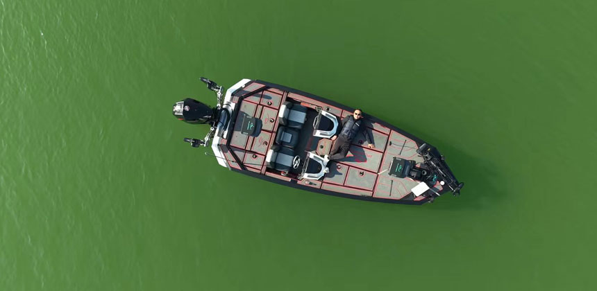  浮锐欧路亚艇：为垂钓爱好者提供实用可靠的水上平台